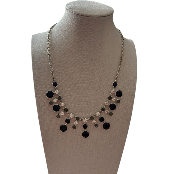 Elegant Statement Necklace Faceted Acrylic Stones Sparkly Black and Silver 16” - Picture 6 of 6